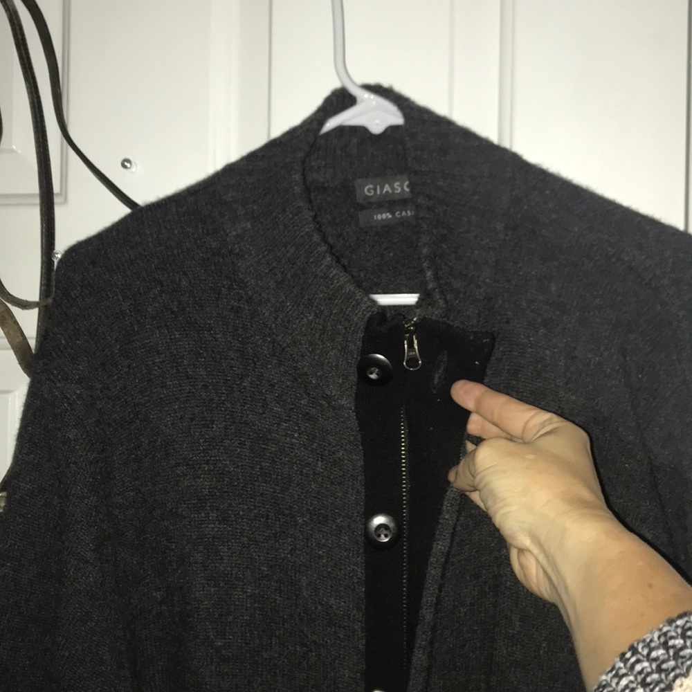 Xl 100% cashmere heather grey sweater. Zip up